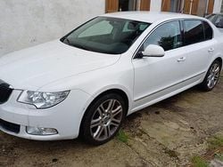Weiß Gebraucht 2009 Skoda Superb Limousine | 3.700 € (Superpreis)