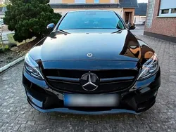Schwarz Gebraucht 2017 Mercedes C200 AMG line Limousine | 18.700 €