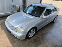 Silber Gebraucht 2003 Mercedes C180 Elegance Limousine | 1.600 € (Guter Preis)