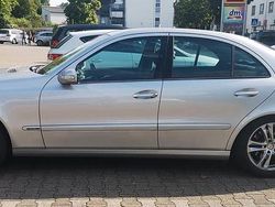 Silber Gebraucht 2005 Mercedes E200 Classic Limousine | 5.590 € (Fairer Preis)