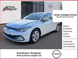 Weiß Gebraucht 2021 VW Golf VIII Life Limousine | 18.990 € (Fairer Preis)