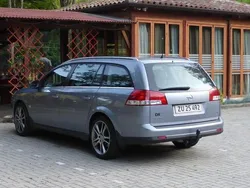 Blau metallic Gebraucht 2009 Opel Vectra Elegance Kombi | 10.000 €