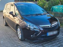 Braun Gebraucht 2016 Opel Zafira Tourer Van / Kleinbus | 14.000 €