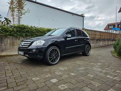 Schwarz Gebraucht 2007 Mercedes ML320 SUV | 8.300 € (Fairer Preis)