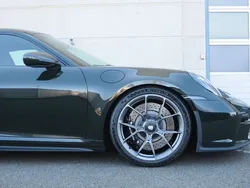 Grün Gebraucht 2023 Porsche 992 | 236.500 €