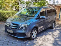 Grau Gebraucht 2019 Mercedes V250 Avantgarde Van / Kleinbus | 22.950 €
