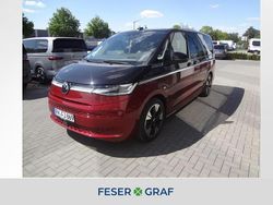 Deep black perleffekt/ fortanarot metallic Gebraucht 2025 VW Multivan Style Van | 76.980 €