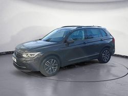 Grau Gebraucht 2021 VW Tiguan Life SUV | 20.719 € (Guter Preis)