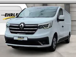 Weiss Gebraucht 2024 Renault Trafic Van | 25.619 € (Fairer Preis)