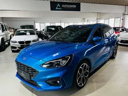 Blau Gebraucht 2020 Ford Focus ST-Line Limousine | 17.990 € (Guter Preis)