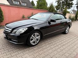 Schwarz Gebraucht 2012 Mercedes E220 Cabrio | 9.800 €