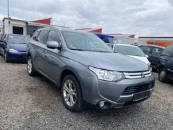 Grau Gebraucht 2015 Mitsubishi Outlander Plus SUV | 7.250 € (Superpreis)