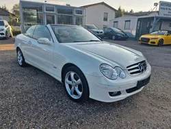 Weiß Gebraucht 2007 Mercedes CLK200 Avantgarde Cabrio | 12.195 € (Teuer)