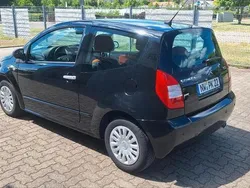 Schwarz Gebraucht 2005 Citroën C2 Kleinwagen | 1.450 € (Teuer)
