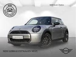 Silber Gebraucht 2024 Mini Cooper Kleinwagen | 25.900 € (Fairer Preis)