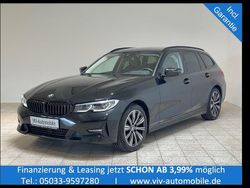 Schwarz Gebraucht 2021 BMW 320 Sport Line Kombi | 25.990 € (Fairer Preis)