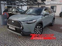 Gebraucht 2024 Toyota Corolla Cross Team SUV | 33.890 € (Guter Preis)