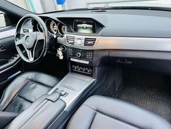 Schwarz Gebraucht 2015 Mercedes E200 Limousine | 13.399 € (Fairer Preis)