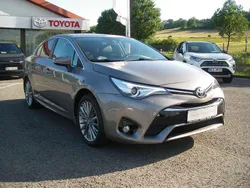 Bronze Gebraucht 2015 Toyota Avensis Executive Limousine | 18.290 € (Fairer Preis)