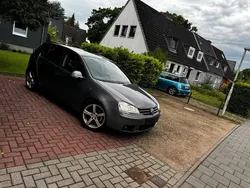 Grau Gebraucht 2007 VW Golf V Limousine | 2.750 € (Fairer Preis)