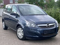 Blau Gebraucht 2009 Opel Zafira Selection Van / Kleinbus | 4.750 € (Etwas zu teuer)
