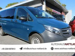 Blau Gebraucht 2016 Mercedes Vito Van / Kleinbus | 14.950 €