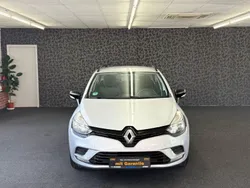 Grau Gebraucht 2016 Renault Clio IV Life Limousine | 6.999 € (Fairer Preis)
