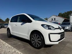 Weiß Gebraucht 2018 VW up! Sound Kleinwagen | 9.999 € (Guter Preis)
