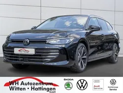 Grenadillschwarz metallic Gebraucht 2024 VW Passat Business Kombi | 39.629 € (Guter Preis)