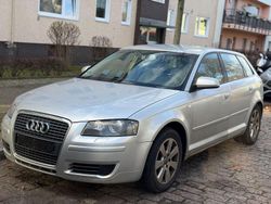 Silber Gebraucht 2005 Audi A3 Sportback Kleinwagen | 3.450 € (Fairer Preis)