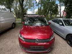 Rot Gebraucht 2013 VW Touran Life Van / Kleinbus | 5.900 € (Guter Preis)