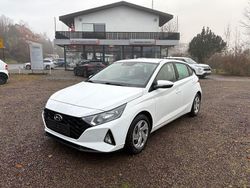Weiß Gebraucht 2021 Hyundai i20 Select Limousine | 14.490 € (Fairer Preis)