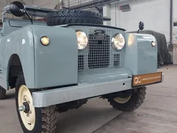 Grau Gebraucht 1967 Land Rover 2 SUV | 39.999 €