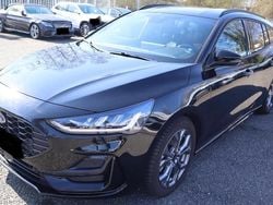 Schwarz Gebraucht 2024 Ford Focus ST-Line Kombi | 17.990 € (Superpreis)