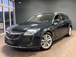 Smaragd gruen (mi) Gebraucht 2014 Opel Insignia Country Tourer Kombi | 7.500 € (Fairer Preis)