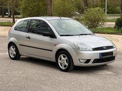 Silber Gebraucht 2004 Ford Fiesta Kleinwagen | 2.150 € (Etwas zu teuer)