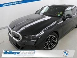 Black sapphire Gebraucht 2025 BMW 520 M Sport Limousine | 54.900 € (Guter Preis)