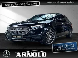 Obsidianschwarz (metallic) Gebraucht 2024 Mercedes E300 AMG Kombi | 58.950 € (Guter Preis)
