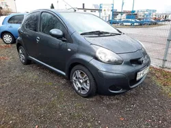 Grau Gebraucht 2011 Toyota Aygo Edition Kleinwagen | 4.399 € (Etwas zu teuer)
