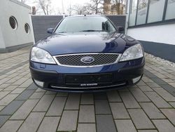 Atlantikblau metallic Gebraucht 2004 Ford Mondeo Ghia Kombi | 499 €