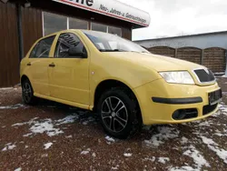 Lemongelb Gebraucht 2005 Skoda Fabia Classic Limousine | 470 € (Superpreis)