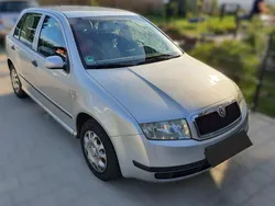 Silber Gebraucht 2004 Skoda Fabia Limousine | 550 € (Superpreis)