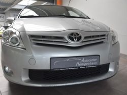 Silber Gebraucht 2012 Toyota Auris Edition Limousine | 3.780 € (Fairer Preis)