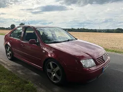 Rot Gebraucht 1998 VW Bora Limousine | 3.899 €