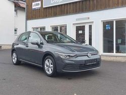 Delphingrau Gebraucht 2020 VW Golf VIII Life Limousine | 17.990 € (Fairer Preis)