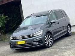 Grau Gebraucht 2017 VW Touran Highline Van / Kleinbus | 17.990 € (Fairer Preis)