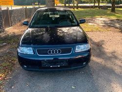 Blau Gebraucht 2002 Audi A3 Kleinwagen | 1.200 € (Fairer Preis)