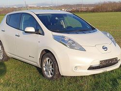 Weiß Gebraucht 2016 Nissan Leaf Acenta Kleinwagen | 4.990 € (Fairer Preis)