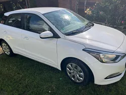 Weiß Gebraucht 2016 Hyundai i20 Active Kleinwagen | 6.500 € (Superpreis)