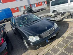 Schwarz Gebraucht 2004 Mercedes C180 Classic Kombi | 999 € (Guter Preis)